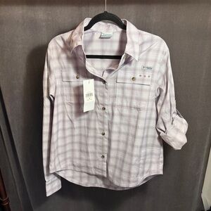 Columbia PFG Wild Cast women’s M medium angler Lavender Checkered LS Shirt